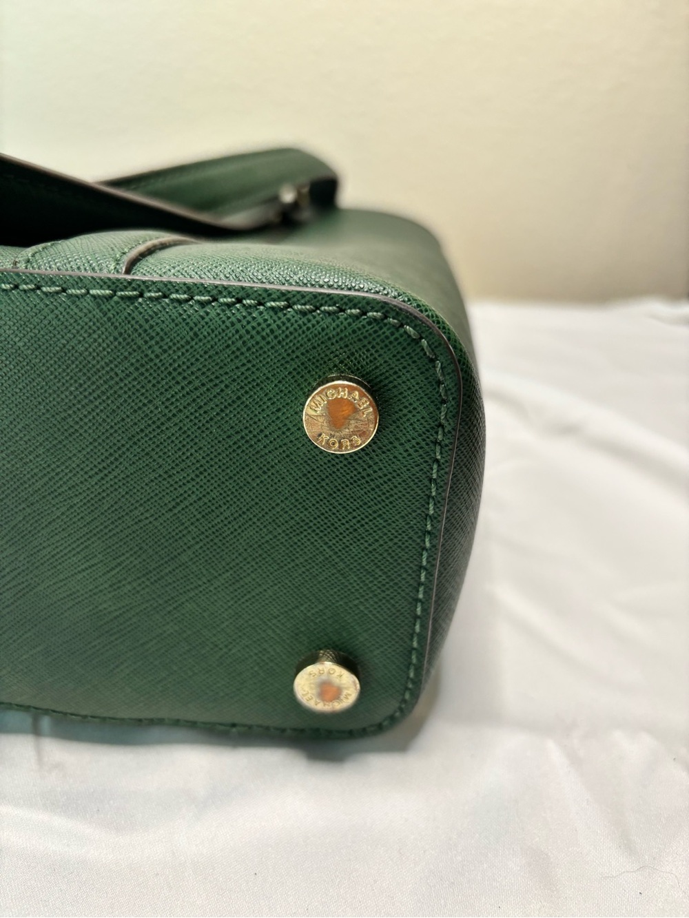 Michael Kors Emerald Jet Set Multifunction Saffiano Leather Tote - Picture 12 of 16